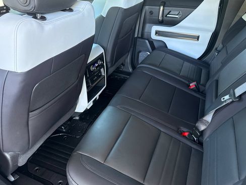 Used 2025 GMC Hummer EV 3X AWD/4WD image 6