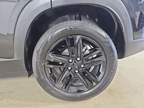Certified 2026 Chevrolet Trax ACTIV w/ Driver Confidence Package FWD image 37