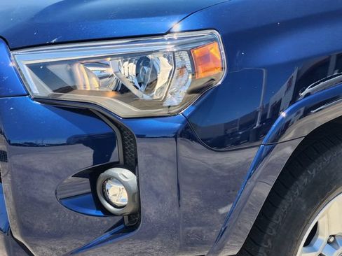 Used 2024 Toyota 4Runner SR5 AWD/4WD image 9