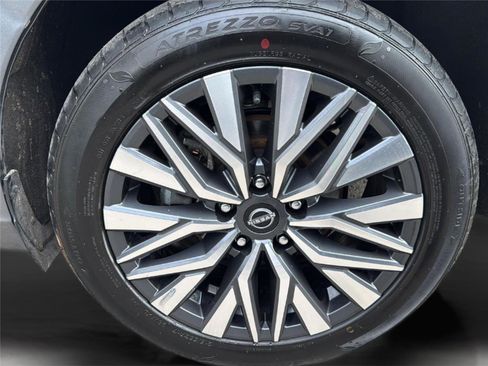 Used 2024 Nissan Altima 2.5 SV image 11