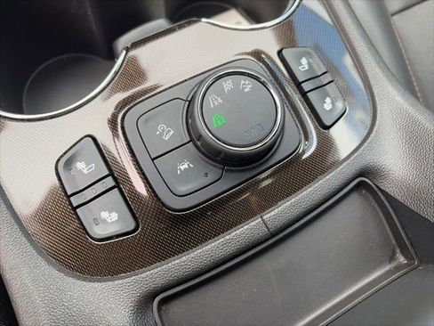 Used 2021 GMC Acadia AT4 AWD/4WD image 17