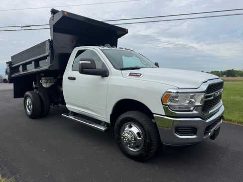 Used 2024 RAM 3500 Tradesman AWD/4WD image 5