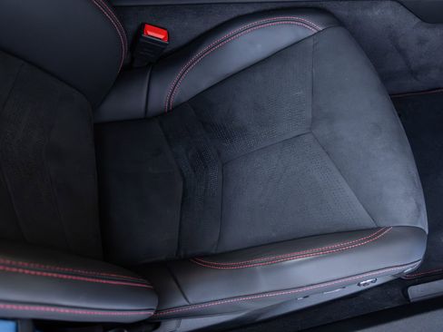 Used 2025 Chevrolet Corvette Z06 w/ Stealth Interior Trim Package RWD image 38
