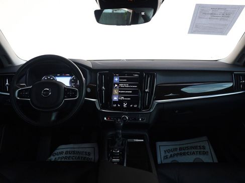 Used 2018 Volvo S90 T5 Momentum w/ Convenience Package FWD image 30