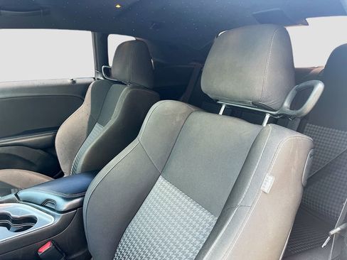 Used 2022 Dodge Challenger GT RWD image 19