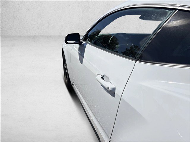 Used 2025 Ford Mustang Coupe RWD image 26