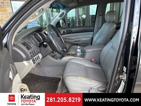 Used 2006 Toyota Tacoma PreRunner image 14