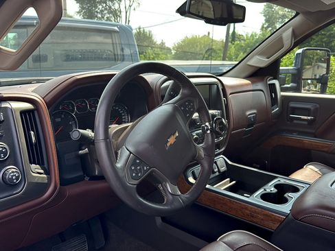 Used 2016 Chevrolet Silverado 3500 High Country w/ Duramax Plus Package AWD/4WD image 8