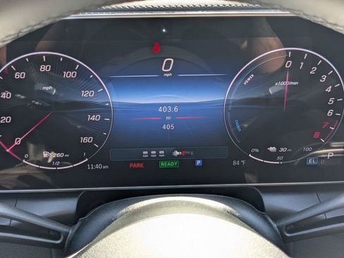 Used 2025 Mercedes-Benz GLC 350e 4MATIC image 13