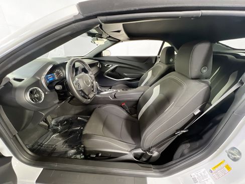 Used 2023 Chevrolet Camaro LT image 19