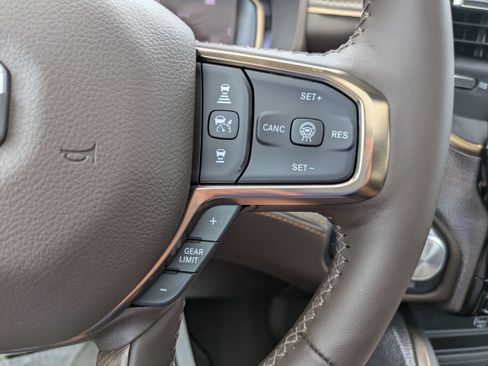 New 2025 RAM 1500 Limited image 24