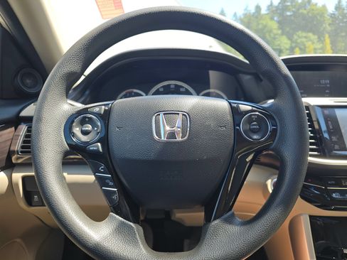 Used 2016 Honda Accord EX image 26