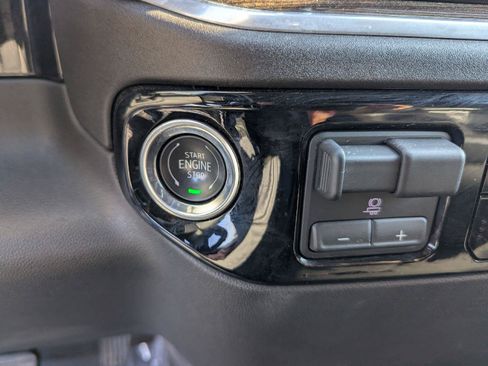 Certified 2025 Chevrolet Silverado 2500 LT w/ Convenience Package AWD/4WD image 17