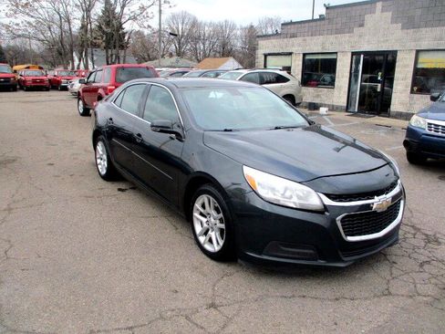 Used 2015 Chevrolet Malibu LT w/ Power Convenience Package image 1