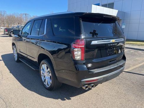 Used 2024 Chevrolet Tahoe High Country image 2