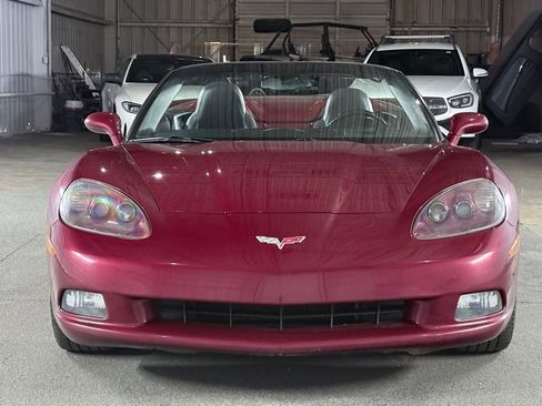 Used 2006 Chevrolet Corvette Convertible w/ Preferred Equipment Group image 19