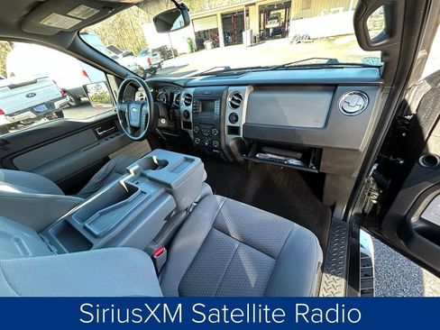 Used 2014 Ford F150 XLT w/ XLT Chrome Package image 18