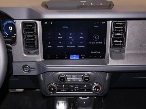 New 2026 Ford Bronco Big Bend w/ Black Appearance Package AWD/4WD image 17