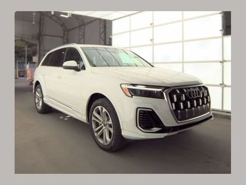 Used 2025 Audi Q7 3.0T Premium Plus AWD/4WD image 1