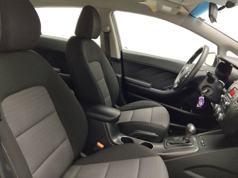 Used 2016 Kia Forte LX image 21