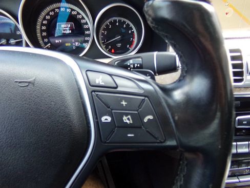 Used 2015 Mercedes-Benz E 350 4MATIC Sedan image 63