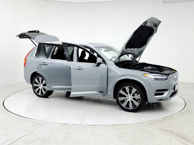 New 2025 Volvo XC90 B6 Plus w/ Protection Package Premier AWD/4WD image 10