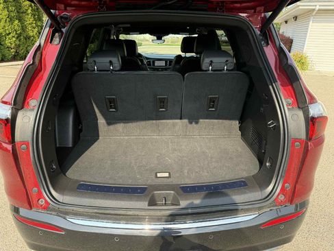 Used 2024 Buick Enclave Premium AWD/4WD image 15
