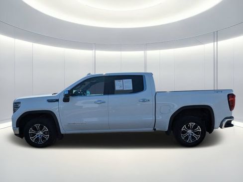 Used 2025 GMC Sierra 1500 SLT AWD/4WD image 7