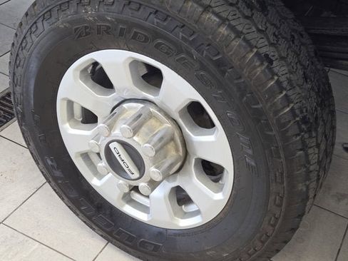 Used 2024 Ford F250 XLT w/ FX4 Off-Road Package image 14