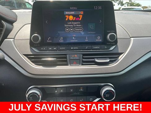 Used 2024 Nissan Altima 2.5 SR FWD image 19