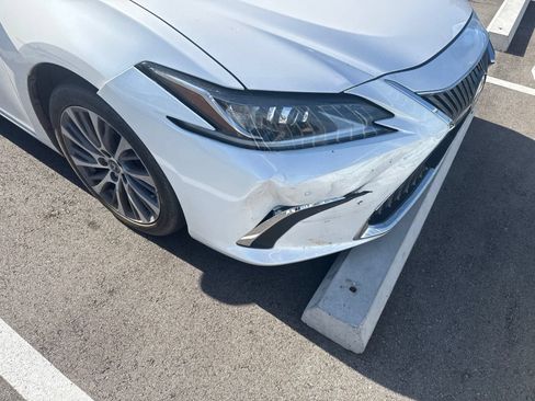 Used 2019 Lexus ES 350 w/ Premium Package FWD image 4