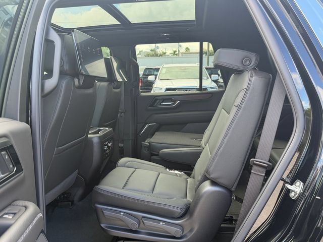 New 2026 GMC Yukon Denali w/ Denali Reserve Package AWD/4WD image 12