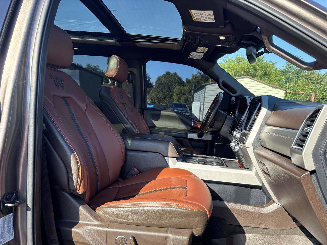 Used 2022 Ford F250 King Ranch w/ King Ranch Ultimate Package AWD/4WD image 9