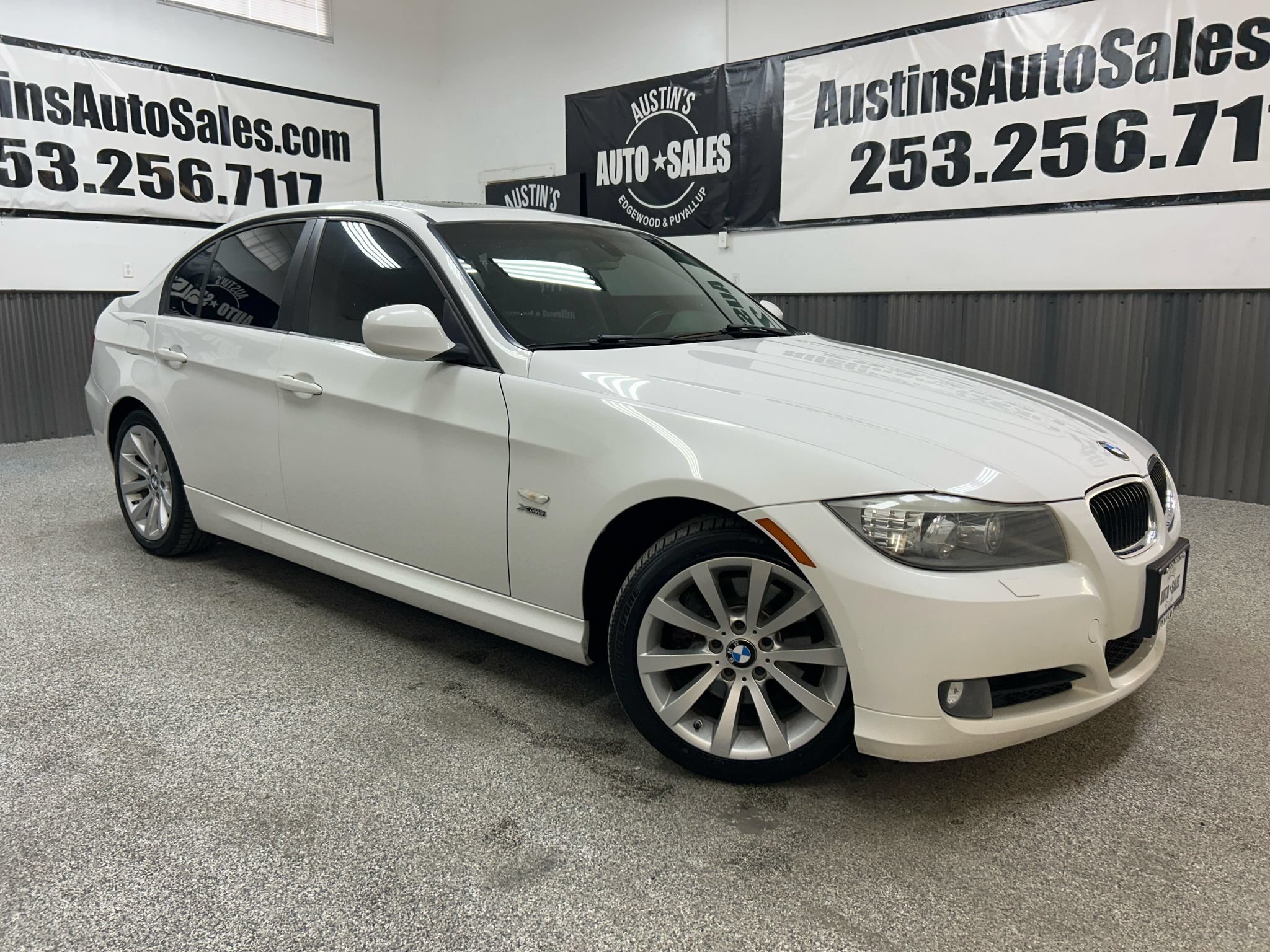 Used 2011 BMW 328i xDrive Sedan w/ Premium Pkg AWD/4WD image 1