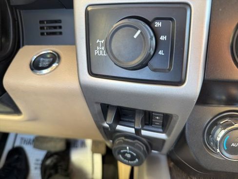 Used 2021 Ford F350 Lariat w/ Lariat Ultimate Package image 21