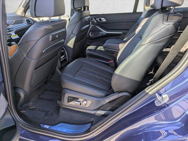 New 2026 BMW ALPINA XB7 AWD/4WD image 16