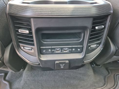 Used 2024 RAM 1500 Limited AWD/4WD image 23