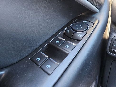 Used 2025 Ford Explorer ST-Line w/ ST-Line Street Pack image 32