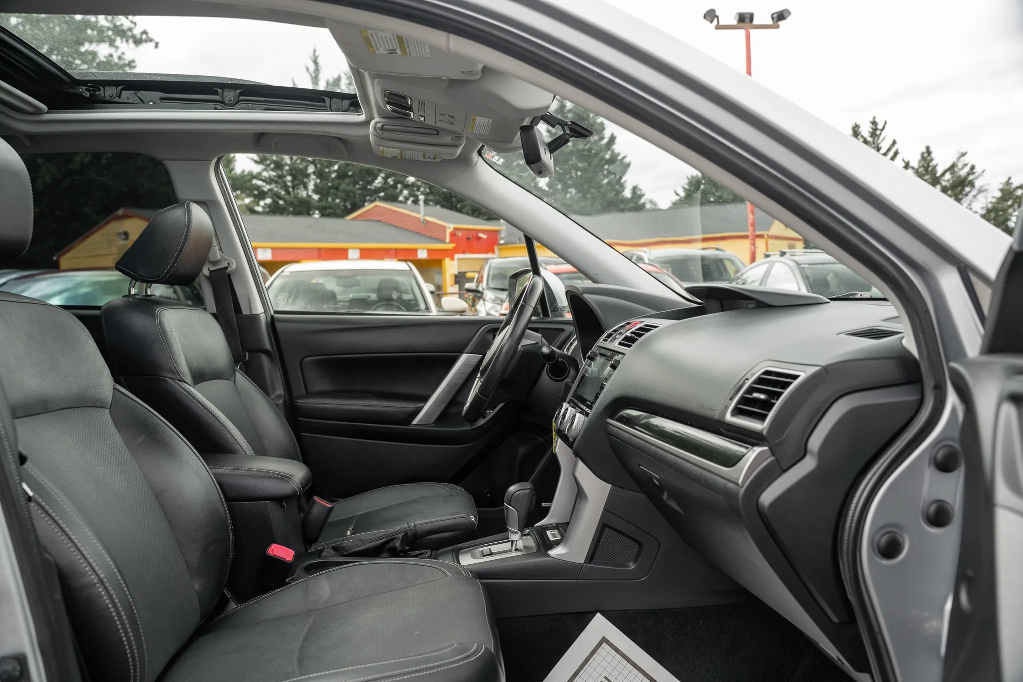 Used 2018 Subaru Forester 2.5i Limited AWD/4WD image 11