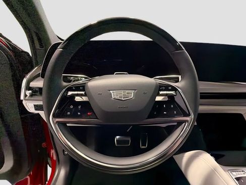 New 2026 Cadillac Vistiq Sport image 9