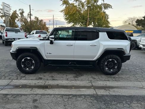 Used 2025 GMC Hummer EV 3X w/ Extreme Off-Road Package AWD/4WD image 2