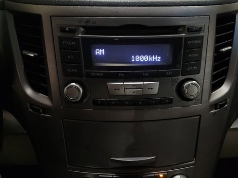 Used 2013 Subaru Legacy 2.5i Premium AWD/4WD image 25