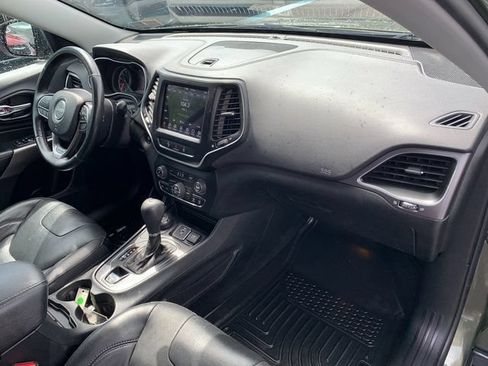 Used 2021 Jeep Cherokee Latitude Lux w/ Comfort/Convenience Group AWD/4WD image 13