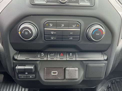 Certified 2020 Chevrolet Silverado 3500 W/T w/ WT Convenience Package image 22