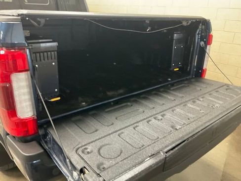 Used 2019 Ford F250 Platinum w/ Platinum Ultimate Package AWD/4WD image 5