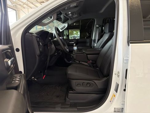 Used 2026 Chevrolet Silverado 2500 Custom w/ Custom Value Package AWD/4WD image 6