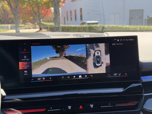 Certified 2025 BMW 530i xDrive w/ Premium Package image 23