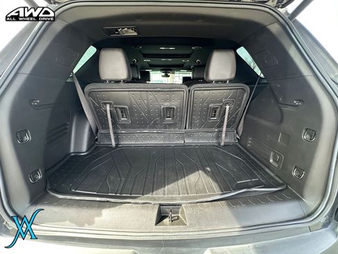 Used 2023 Chevrolet Traverse RS w/ LPO, Floor Liner Package AWD/4WD image 39