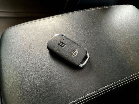 Used 2021 Kia Sorento S w/ Panoramic Sunroof Package FWD image 33