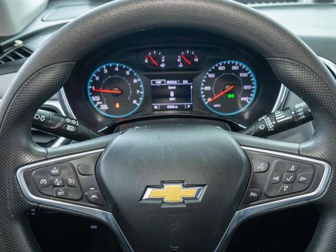 Certified 2022 Chevrolet Equinox LS AWD/4WD image 19